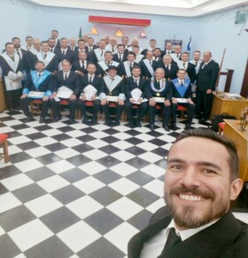 Screenshot_20250411_084430_Word