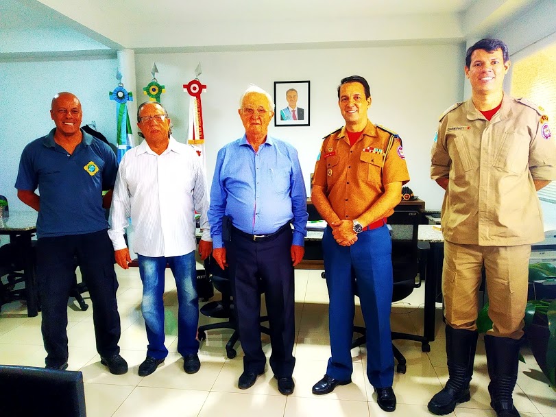 Read more about the article Grão-Mestre Estadual visita o Corpo de Bombeiro Militar de MS