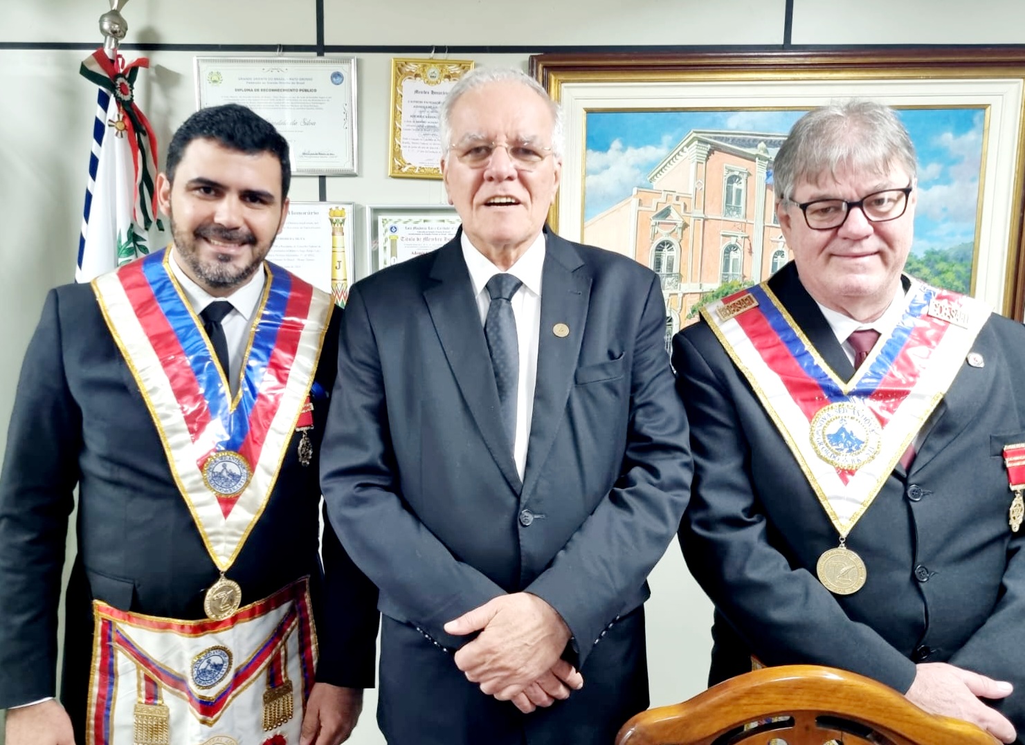 You are currently viewing Deputados Federais do MS visitam o Soberano GMG Ademir em Brasília DF – 21/06/2025