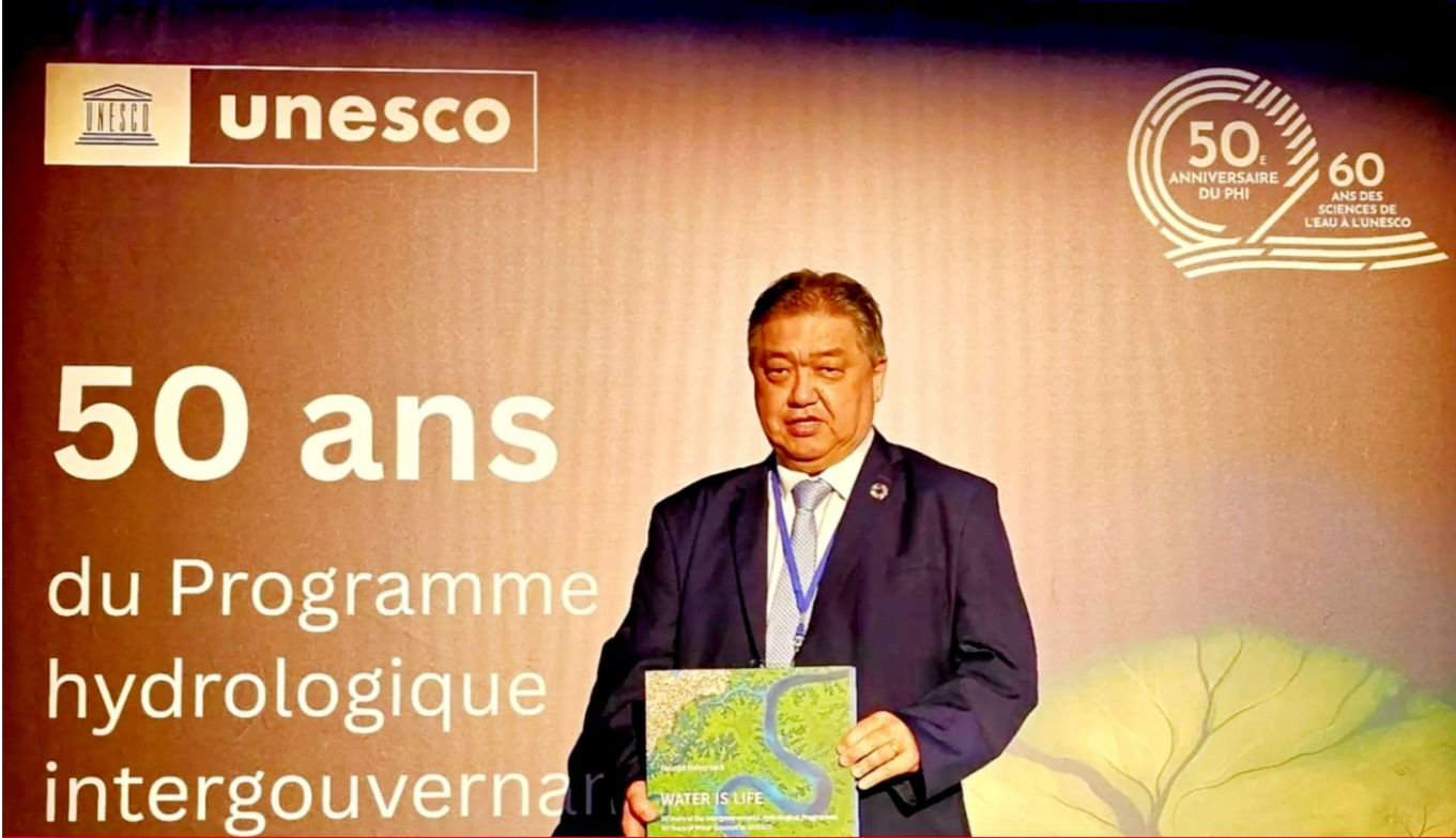 Read more about the article Professor da UEMS representa MS em conferência científica na França e celebra acordo internacional com foco em sustentabilidade – 25/06/2025