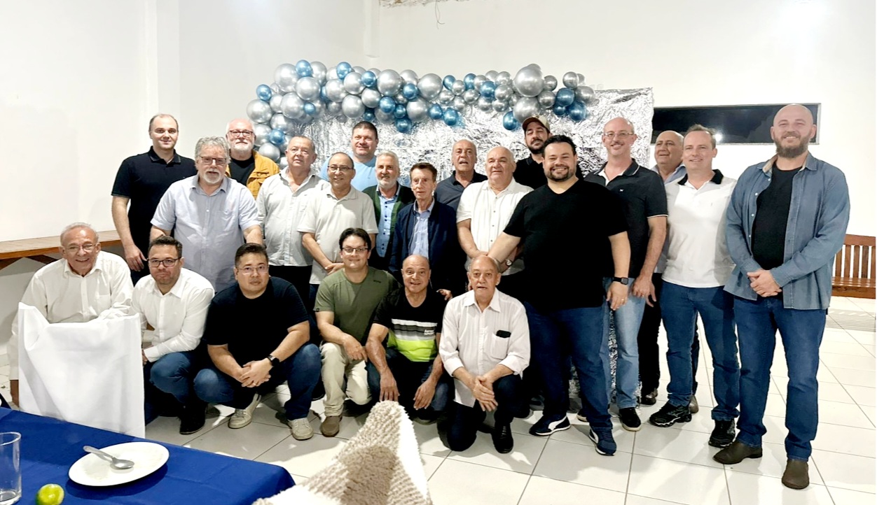 Read more about the article ARLS Ordem, Trabalho e Progresso realiza confraternização em família para comemorar o “Dia dos Pais” e “Dia do Maçom” – Naviraí MS – 19/08/2025