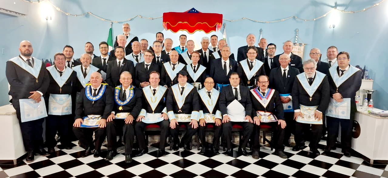 Read more about the article ARLS Ordem, Trabalho e Progresso – Sessão Magna de Iniciação – Naviraí MS – 08/11/2025