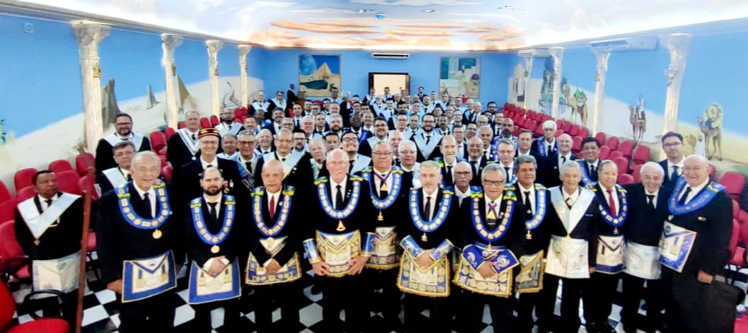 You are currently viewing Loja Luz e Liberdade II n° 1930 – GOB-MT – recebe título de “Grande Benfeitora da Ordem” – Cuiabá MT – 12/12/2025.