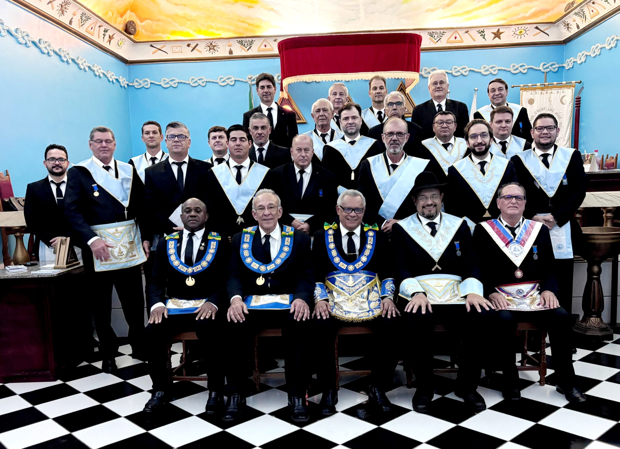 No momento, você está visualizando Visita Institucional do GOB-MS e da FRAFEM MS à ARLS Américo Carlos da Costa – Maracaju MS – 13/04/2026