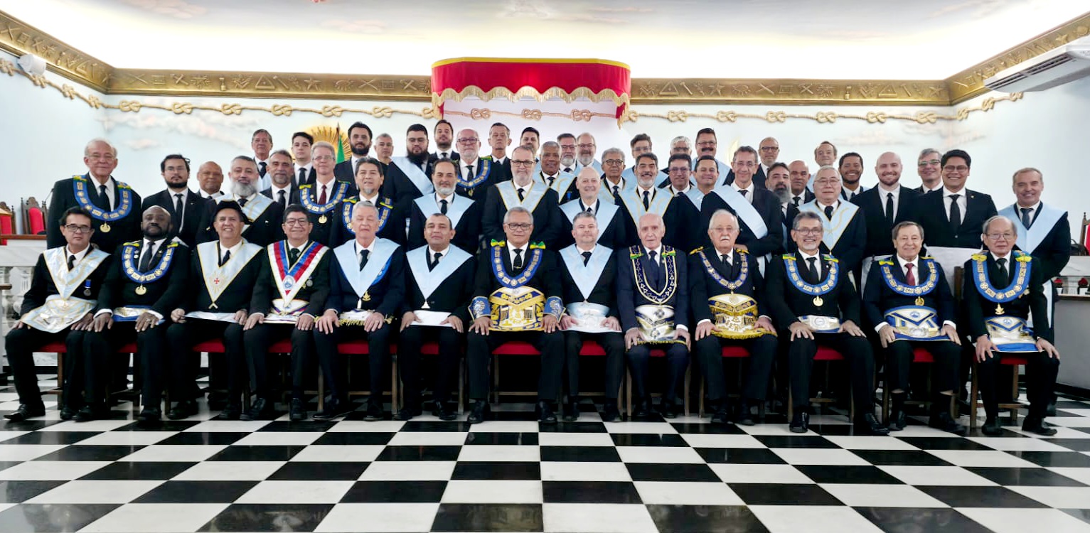 No momento, você está visualizando Loja Universitária Sapiência Pantaneira celebra Sessão Magna de Consagração do Estandarte e recebe títulos históricos do Rito Moderno –  Campo Grande MS – 23/05/2026.
